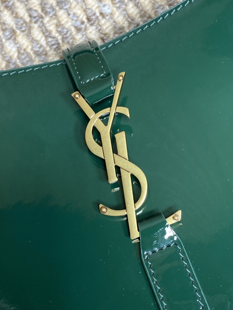 Y51 hobo bags